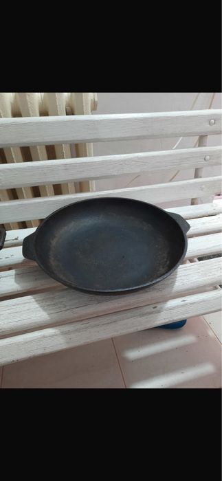 Чугунные сковородки