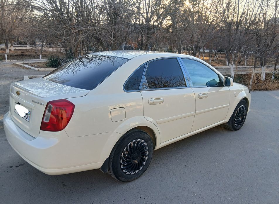 Jentra 2016metan  shumka kandisaner ideal holatda