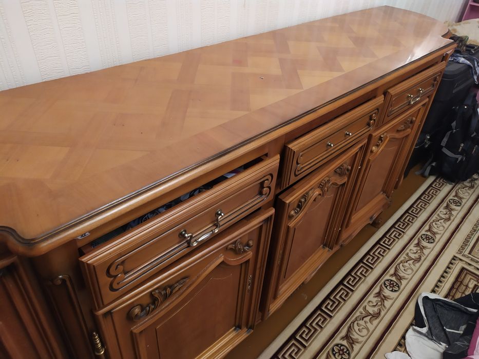 Комод гостиный, дерево