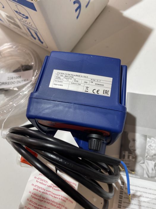 Дозираща помпа Етатрон за автомивка на самообслужване