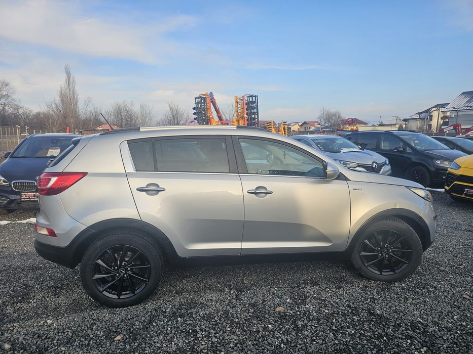 Kia Sportage 4x4 / Automată