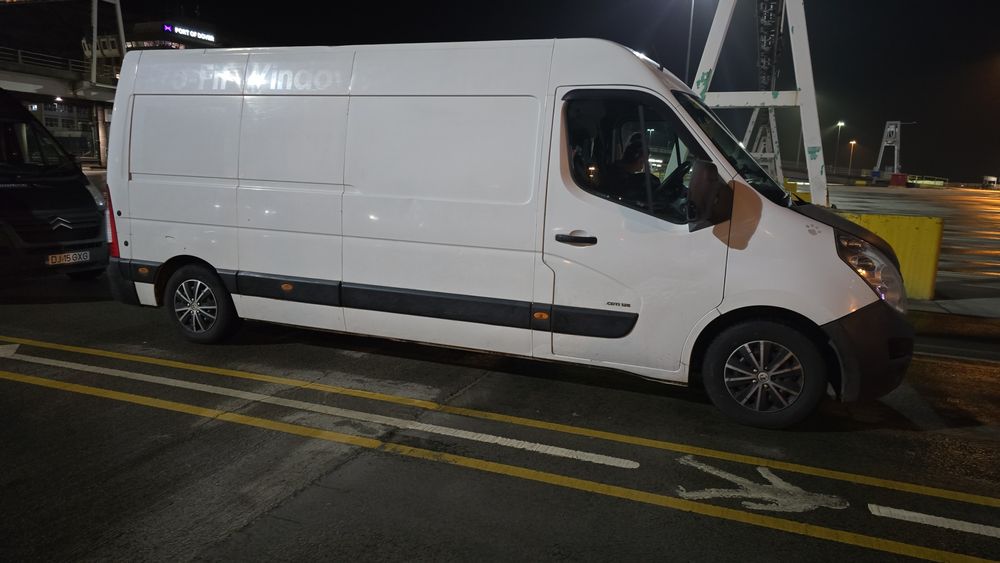 Opel Movano volan dreapta