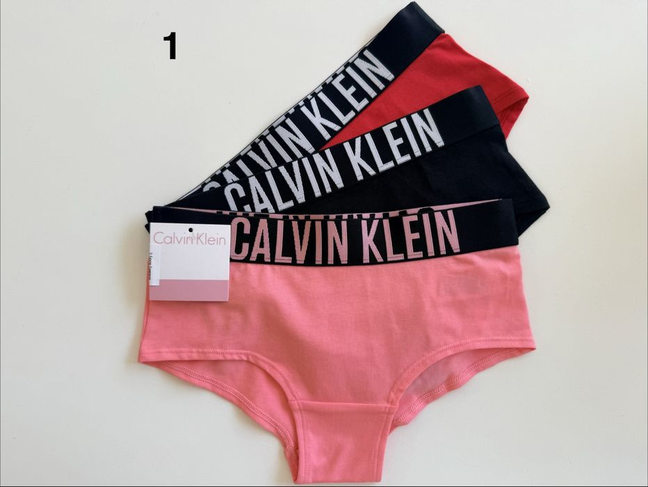 Комплект 3 броя бикини Calvin Klein /8-10год./