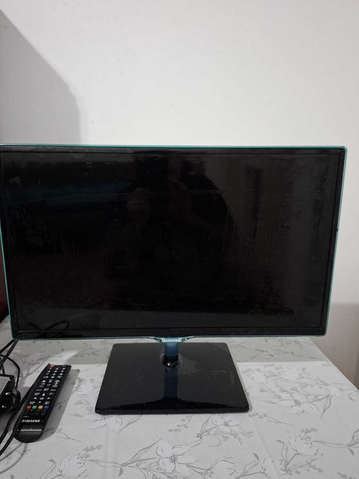 pachet tv samsung 60cm+laptop asus care necesita doar stocare 300 lei
