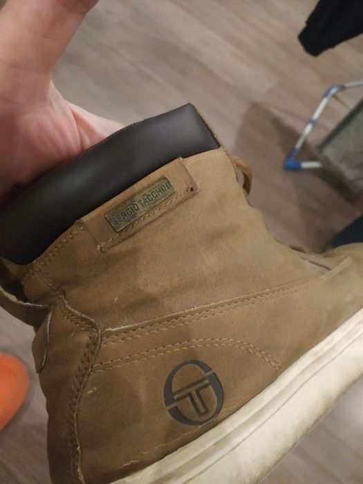 Мужские кроссовки 43