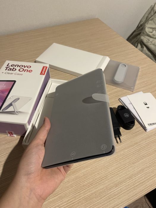 Планшет Lenowo Tab One