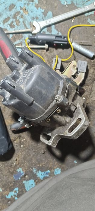 Продам   трамлер тоета