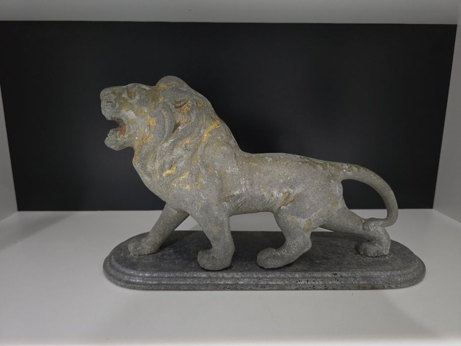 Leu - statueta din aluminiu