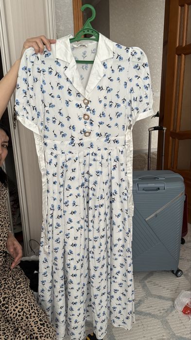 Женская одежда и платья