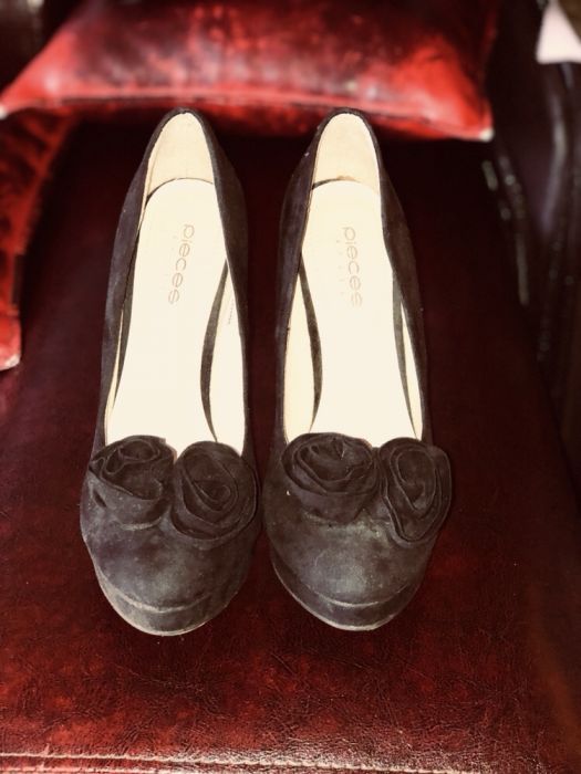 Черни обувки велур