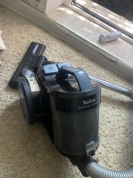 Продам пылесос Tefal