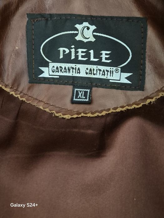 Jachetă din piele naturală