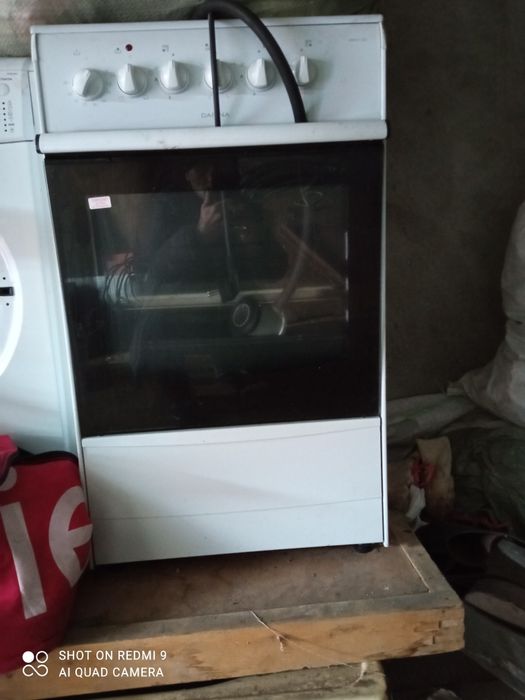 Продам плитку газ плита, и холодильник