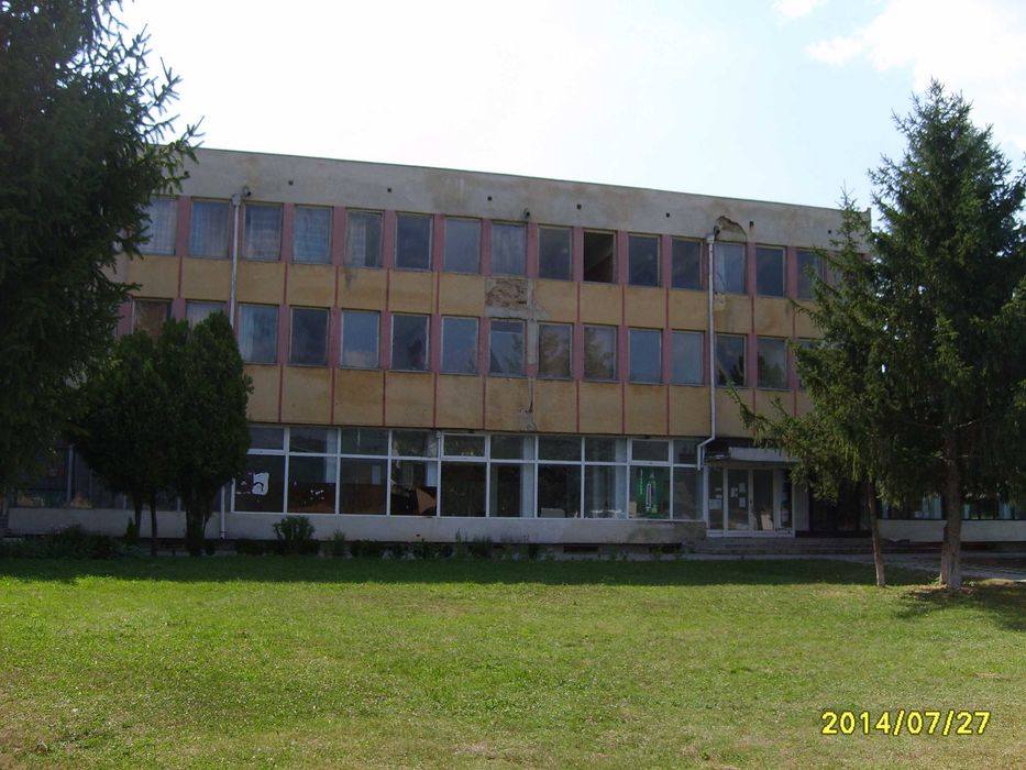 Дава се под наем Офис в Шумен, Център - 507 кв.м за 76500 € - Снимка #1