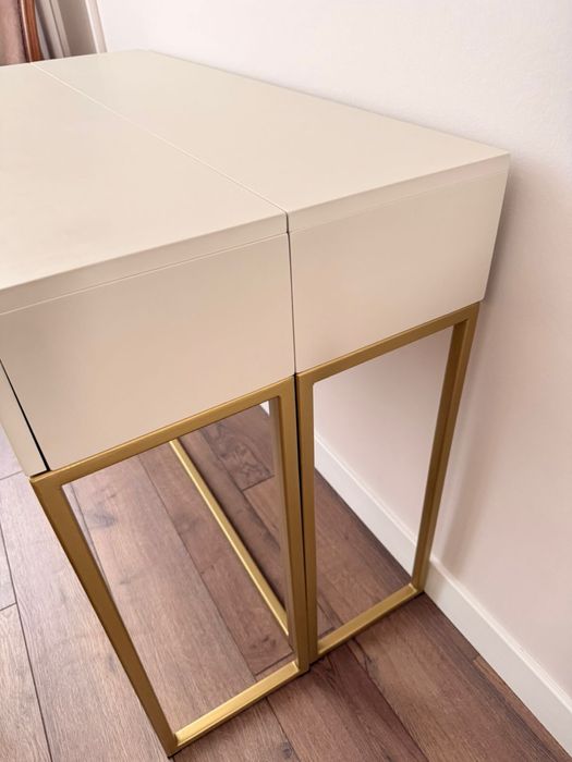 Продам стол раскладной 4 метра