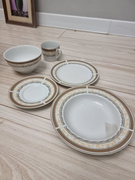 Посуда. Столовый сервиз