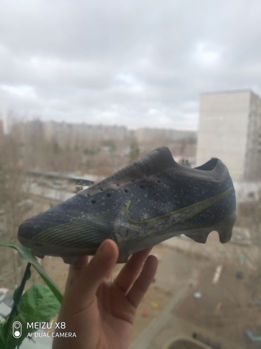 продам бутсы топ срочно