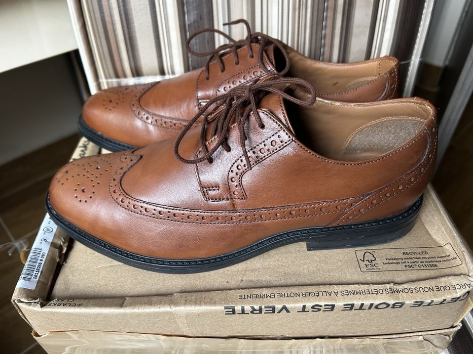 Pantofi Clarks nr43