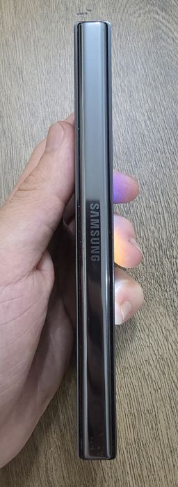 Samsung Galaxy fold 5 - ecran mare defect