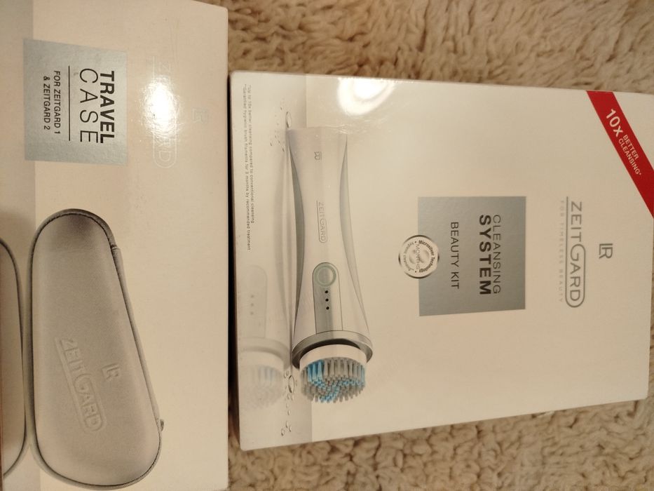 Уред за почистване на лице