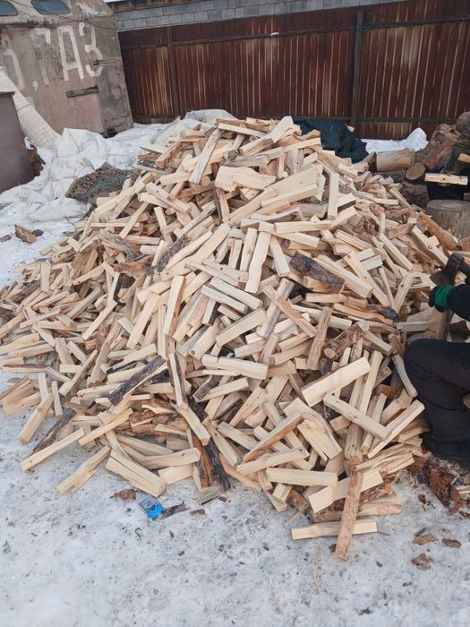 Уголь в мешках ,дрова