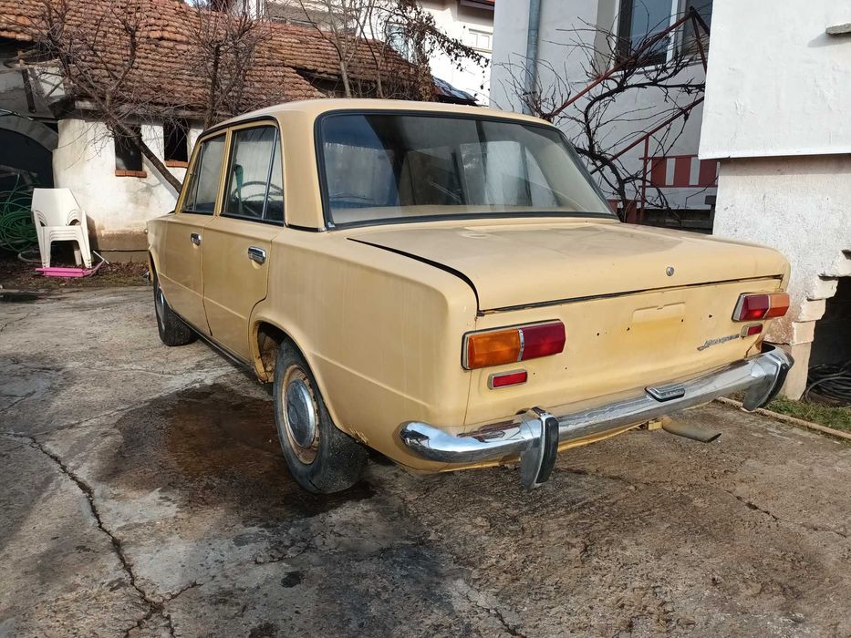 Продавам ваз 2101