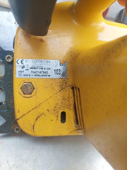 Vând 2 drujbe funcționale