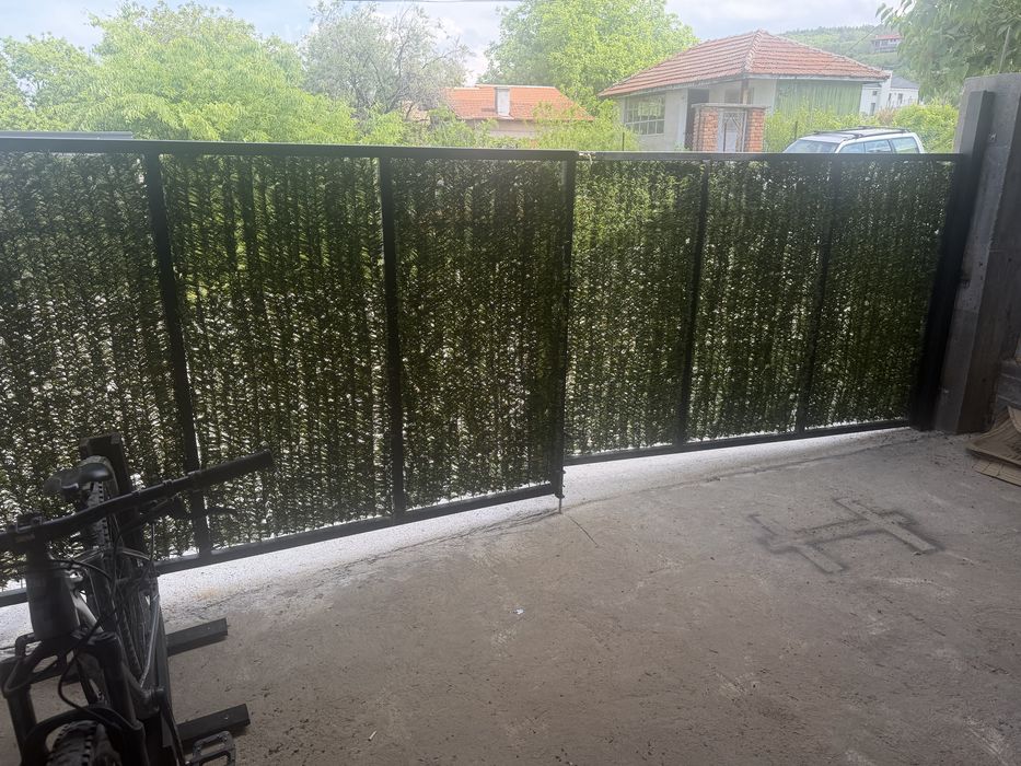 Портална двукрилна врата
