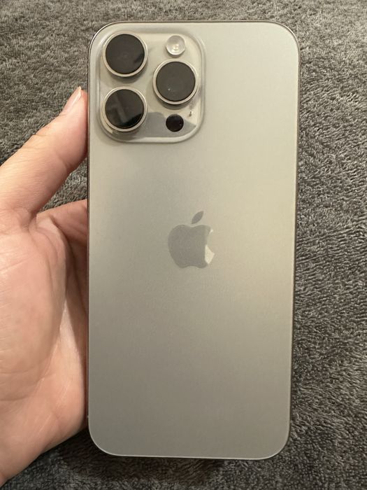 Iphone 16 PRO MAX  256/100