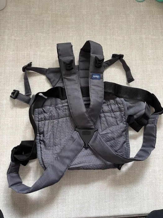 Marsupiu ergonomic Chicco easy fit
