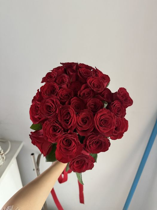 Продается 31 красная роза