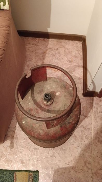 Продам газ балон полный газом