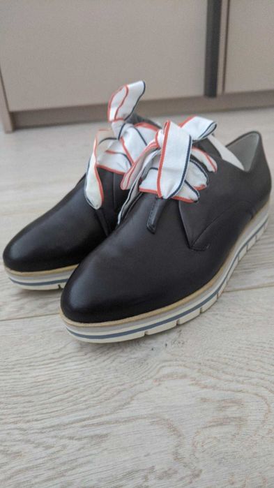 Pantofi de piele dama Marco Tozzi