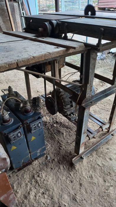 Станок деревообрабатываюший " циркулярка"