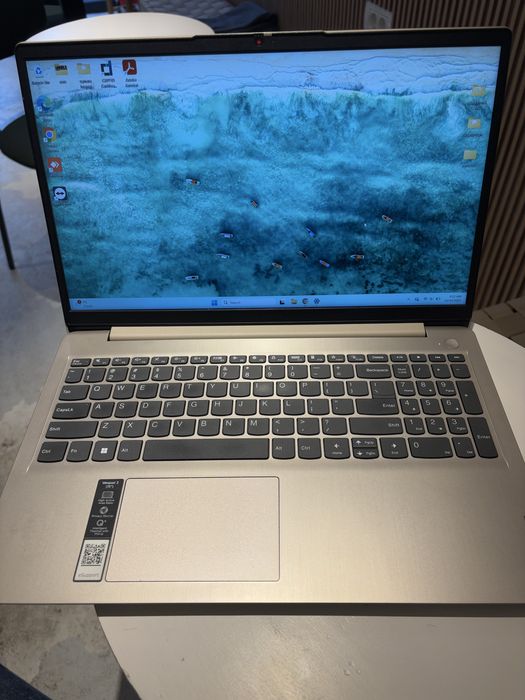 Laptop Lenovo IdeaPad 3 15” i5 11th gen 8gb ram