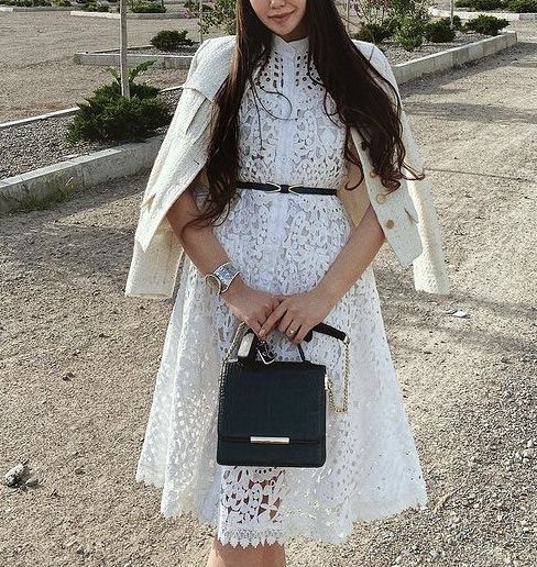 Белое платье