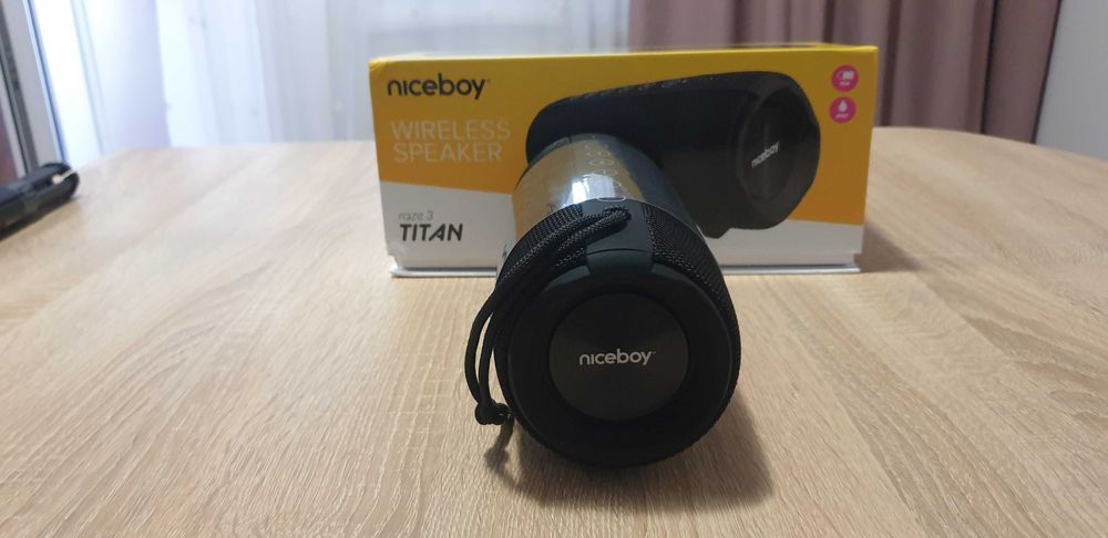 Boxa portabila cu bluetooth, Niceboy RAZE 3 Titan, 500 lei.