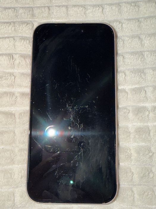 iPhone 15 128GB Pink