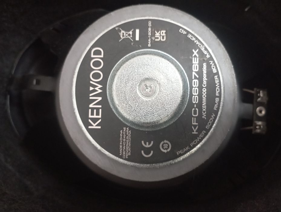 Kenwood калонки в отличном состоянии