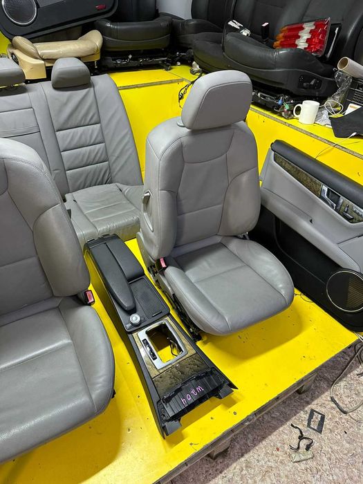 Сиденье W204 Mercedes-Benz