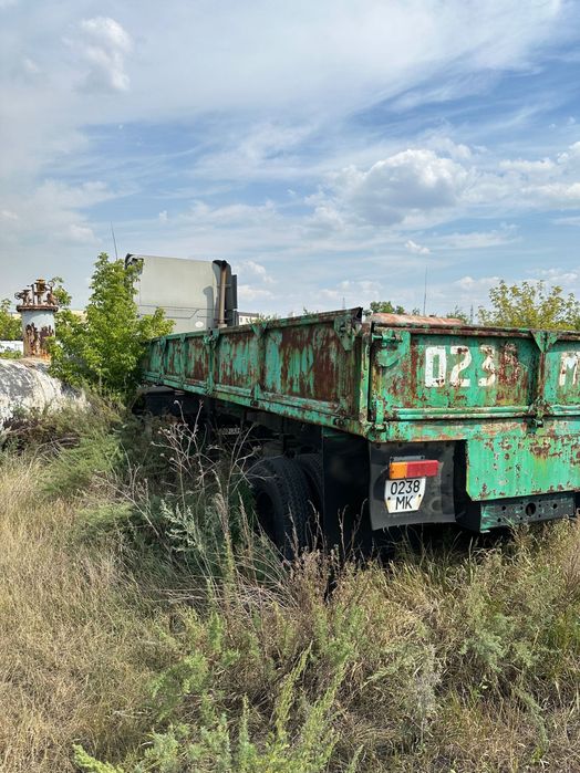 Бортовой полуприцеп