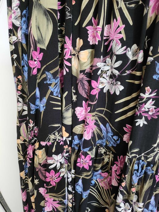 Продавам испански рокли