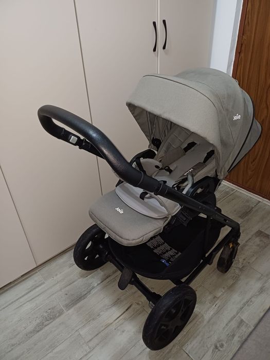 Set cărucior Joie Chrome gri + scaun auto britax romer