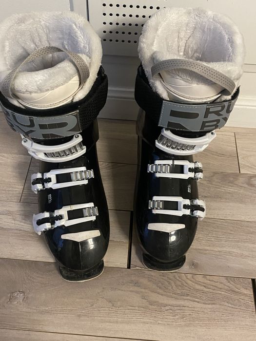 Продаю Лыжные ботинки!!