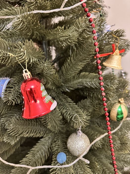 Продам елку в отличном состоянии