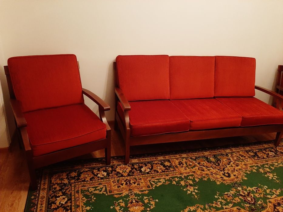 Срочно! Дубовый диван и 2 кресла