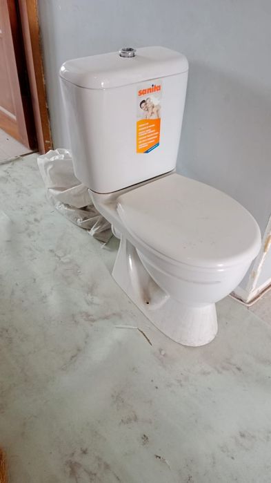 Продам унитаз в хорошем состоянии