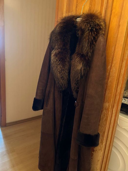 Продам дубленку женскую