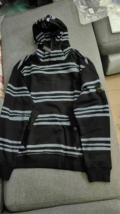 Stone Island Supreme