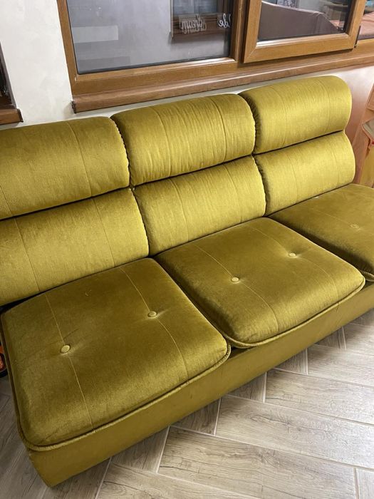 Холова гарнитура – ъглов диван, триместен диван и 2 фотьойла